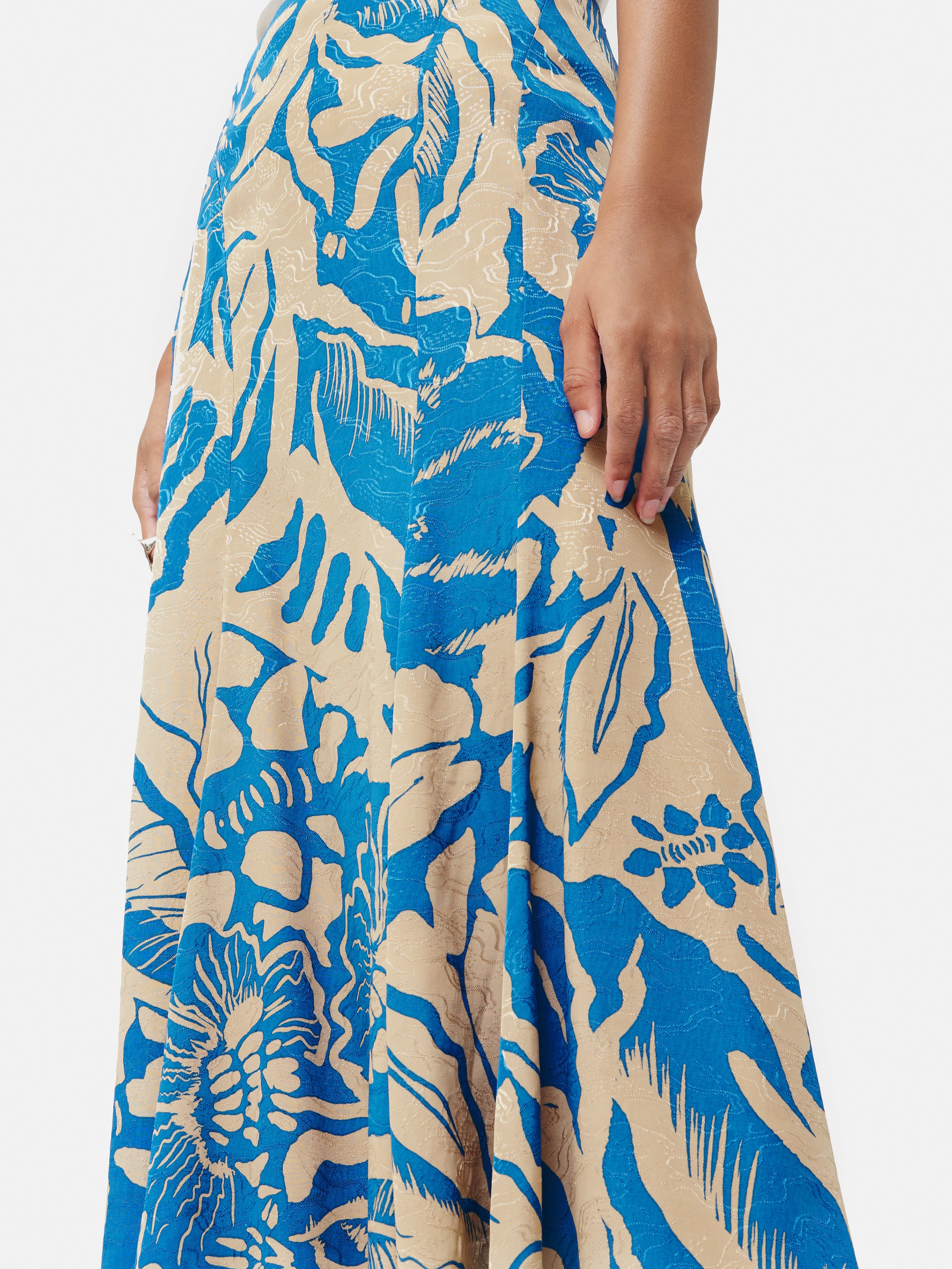 Strokes Floral Jacquard Skirt | Dark Blue – Jigsaw