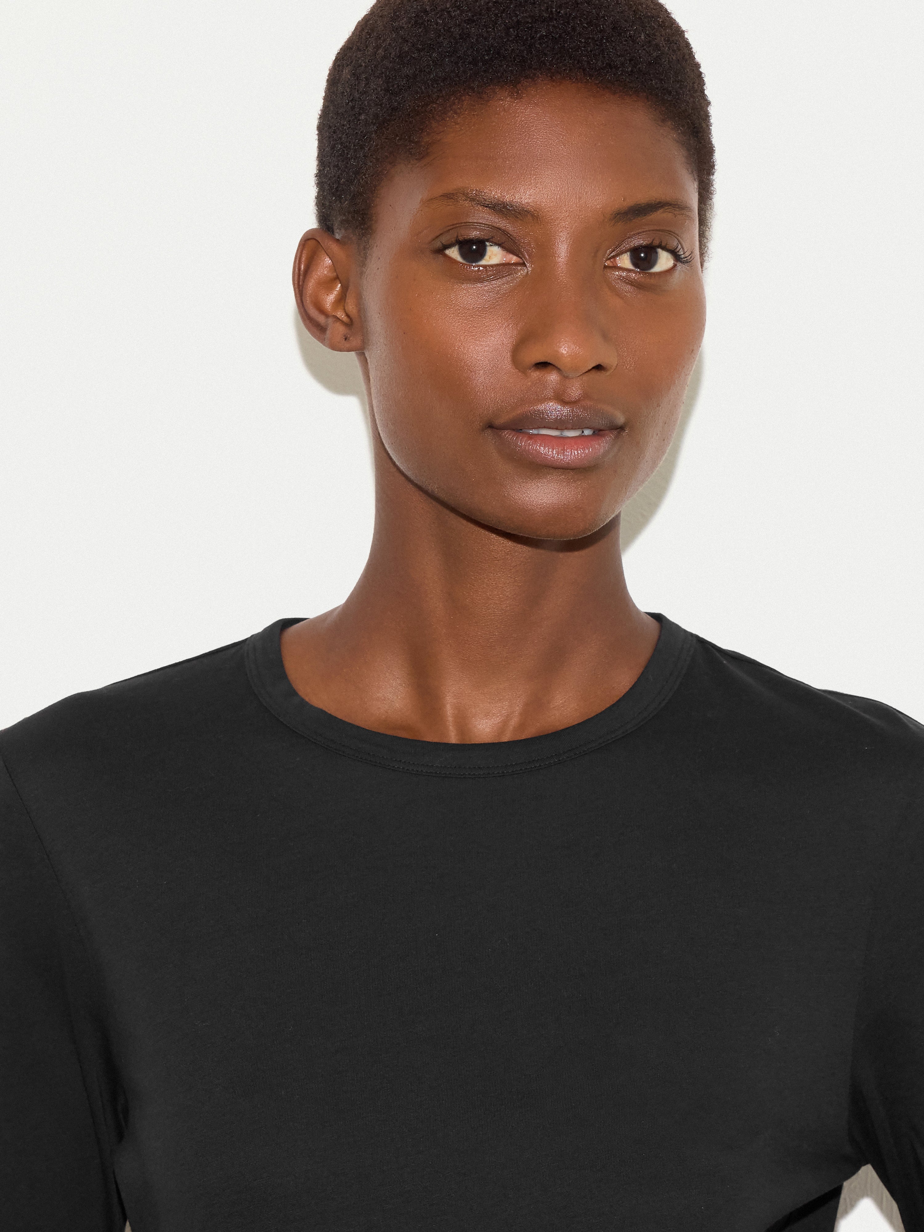 Supima Cotton Long Sleeve T-shirt | Black – Jigsaw