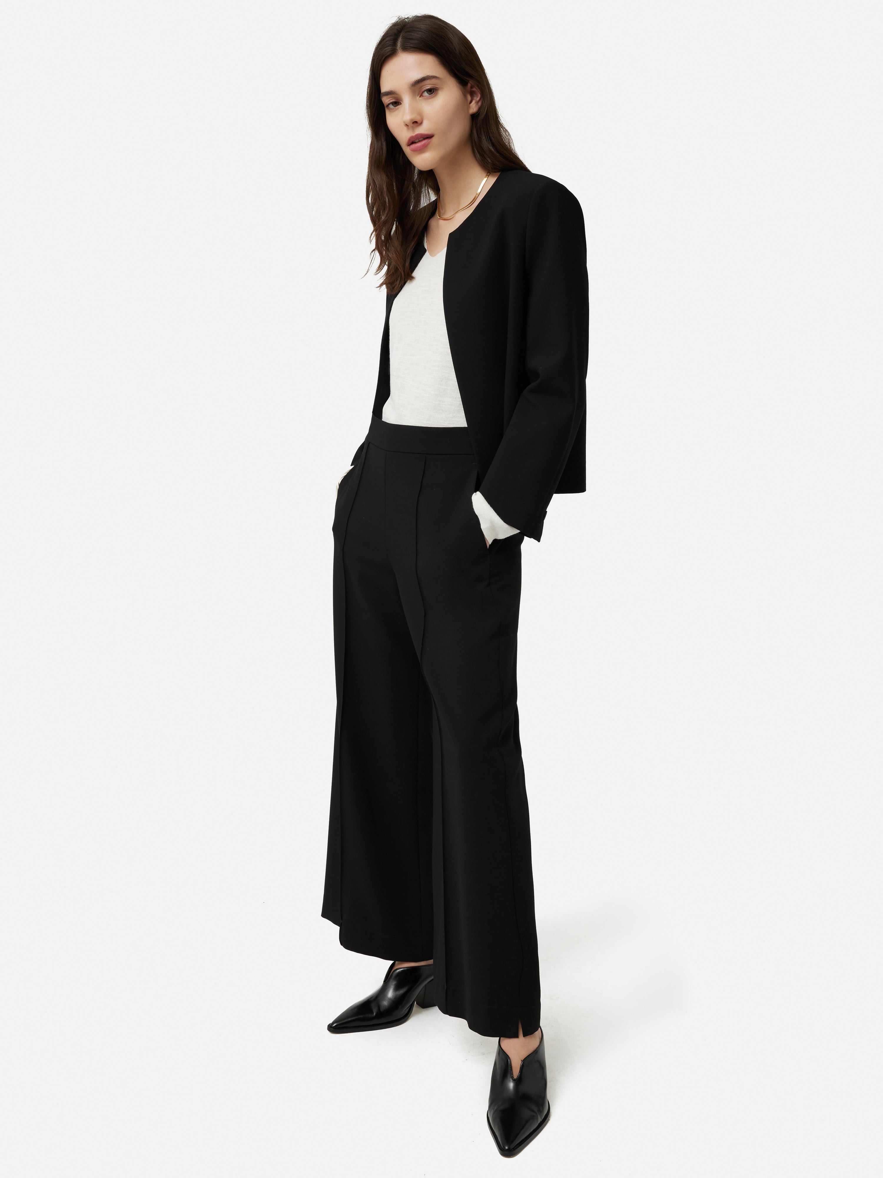 Crepe short jacket Blazer and Suits