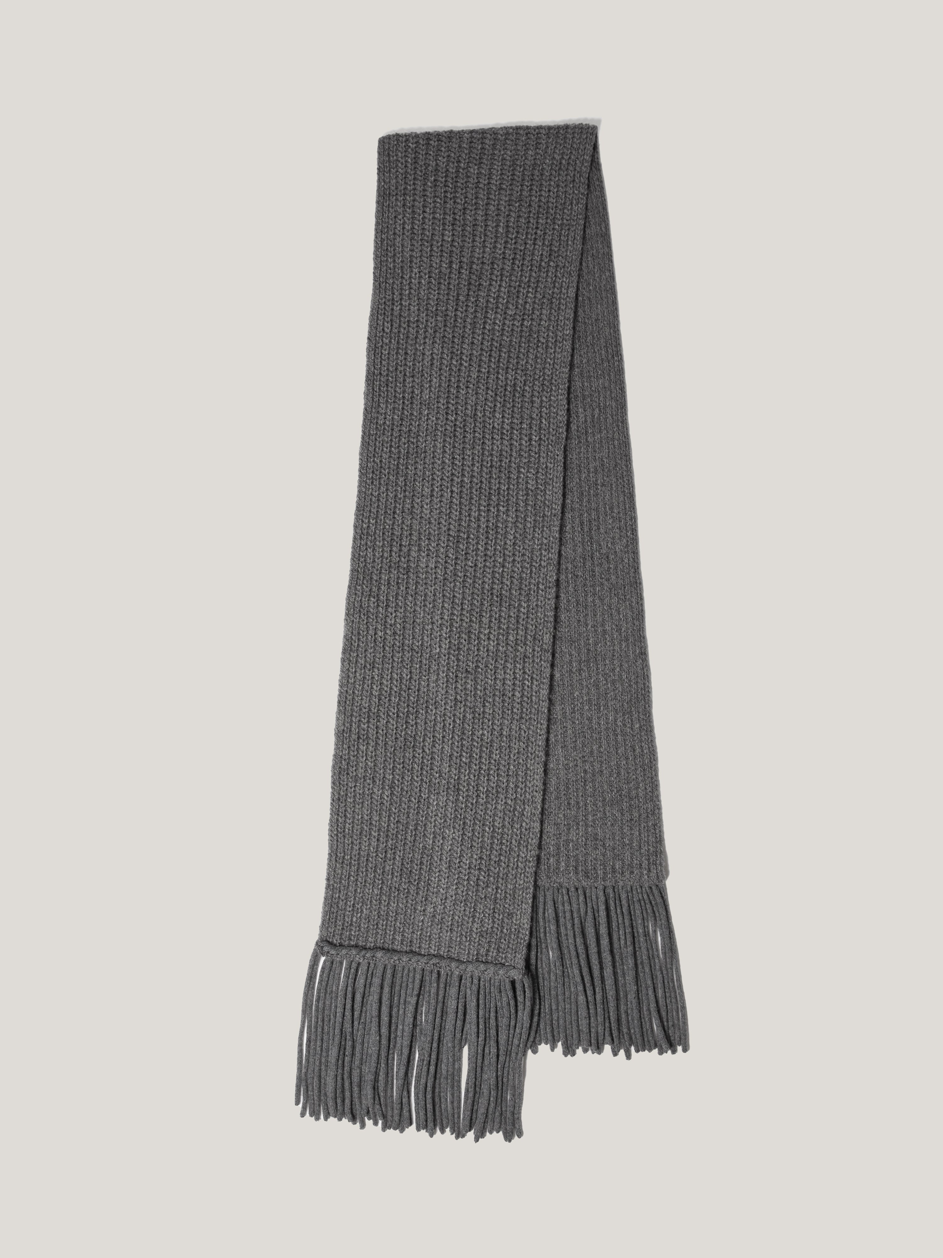Chunky Fringed Scarf | Grey – Jigsaw