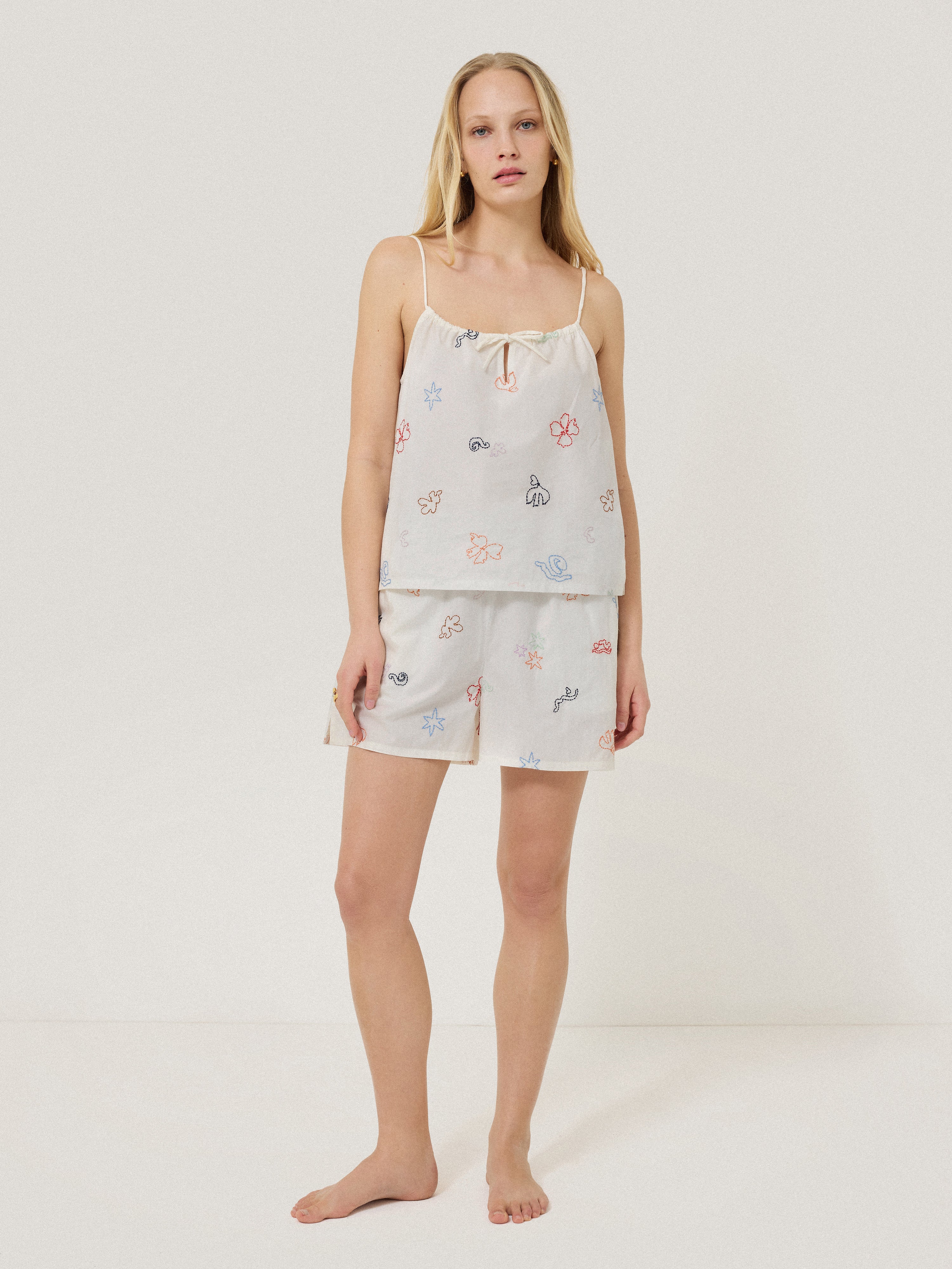 Abstract Kiss Embroidered Pyjama White – Jigsaw