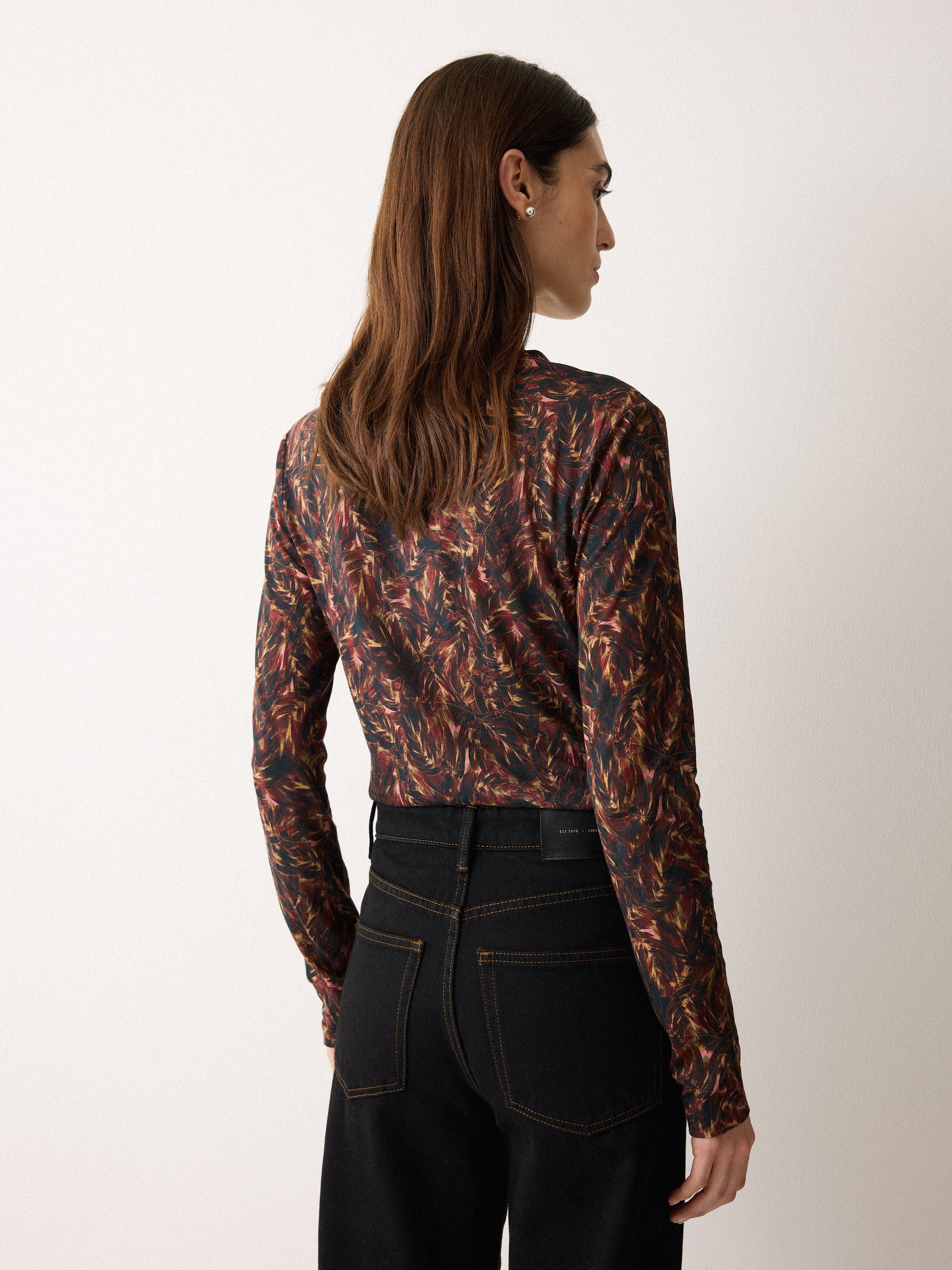 Wild Feather Long Sleeve Tee | Brown