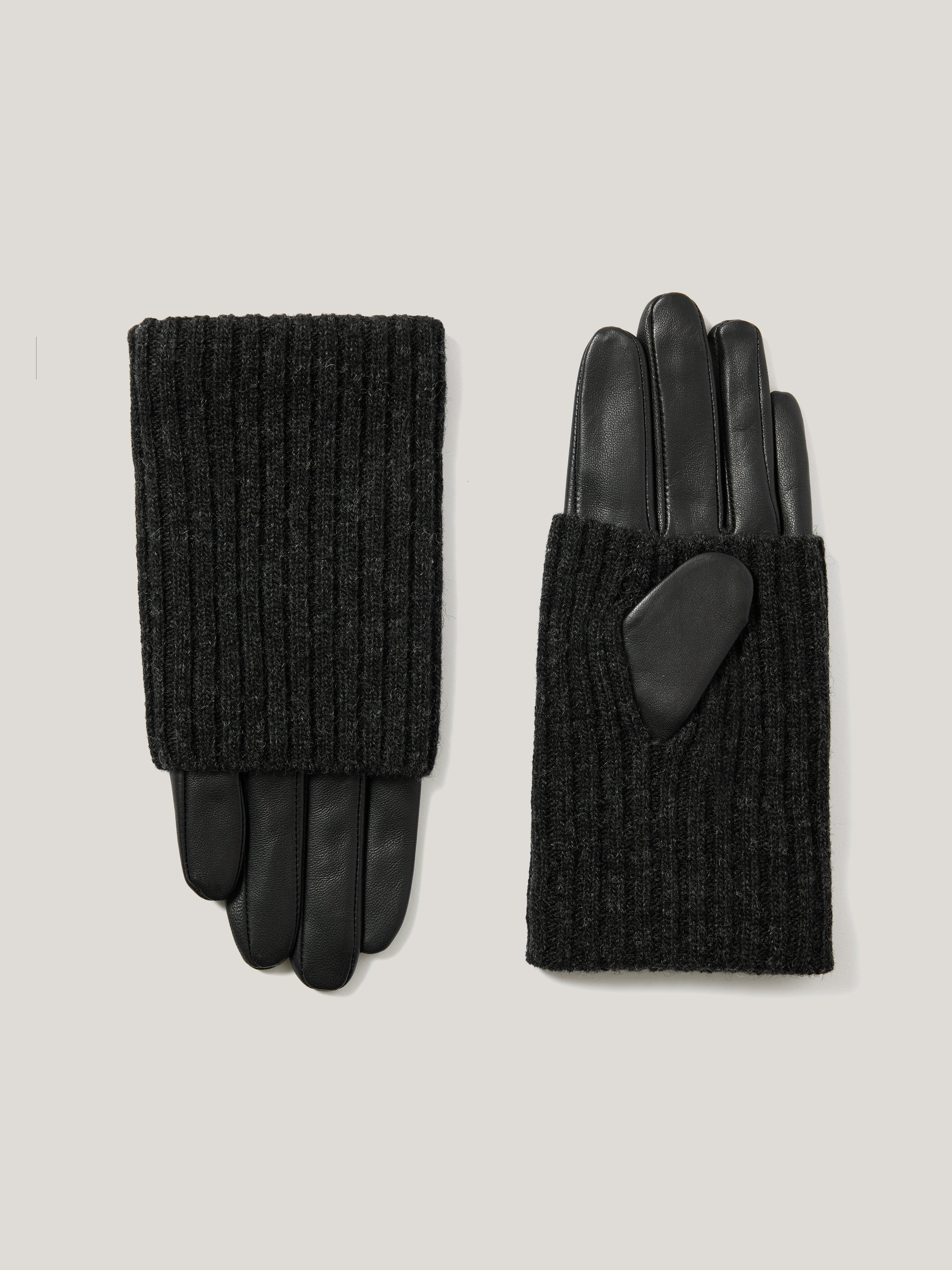 黒　palace loves me knitted gloves black 黒 palace loves me knitted gloves black Couple Gloves 🫶