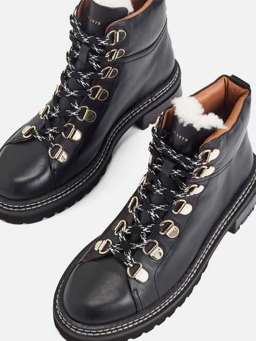 Otley Leather Trek Boot | Black