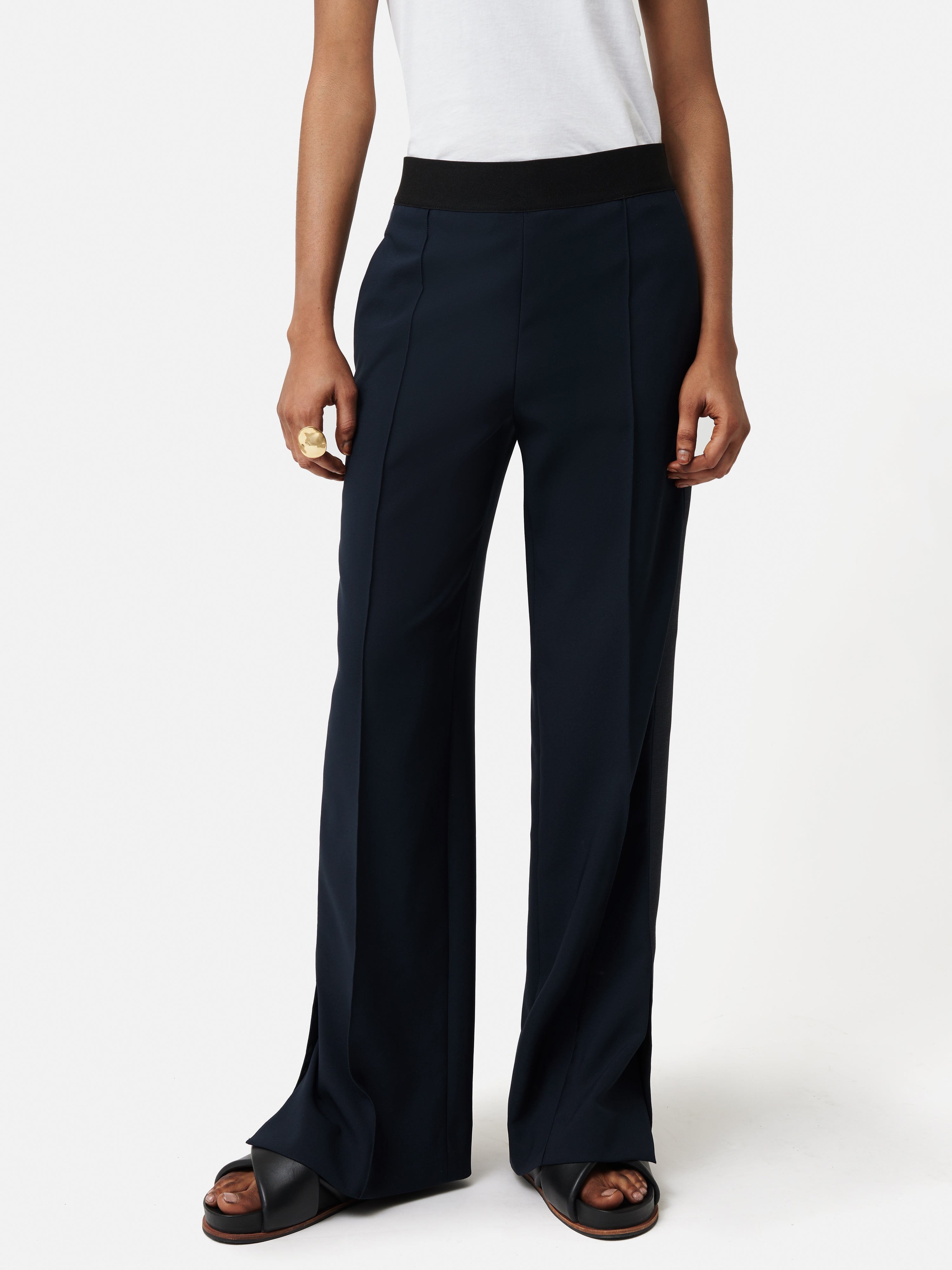 Pantalon jogger flare en crêpe