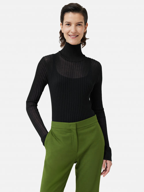 Fluted Cuff Plisse Knit Top | Black