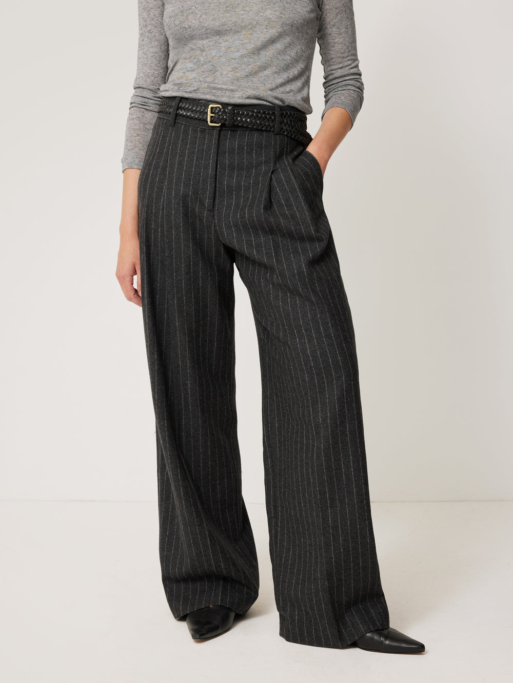【LE ZANS BRAND COLLECTION】High-waisted pinstripe trousers [PT0091]