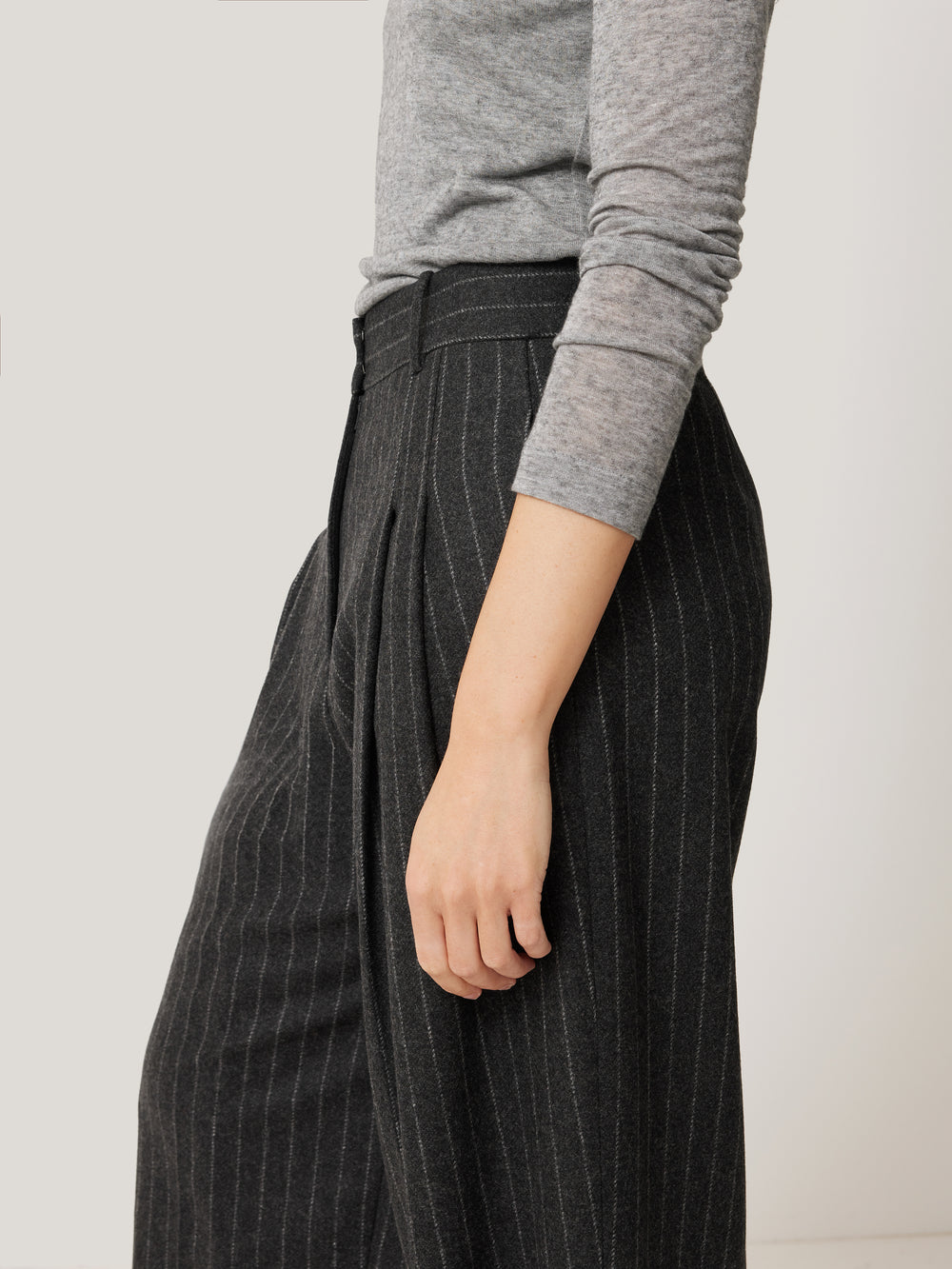 Italian Wool Kemp Pinstripe Trouser | Grey – Jigsaw