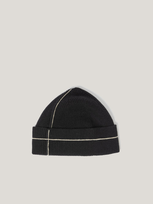 Contrast Stitch Beanie | Black