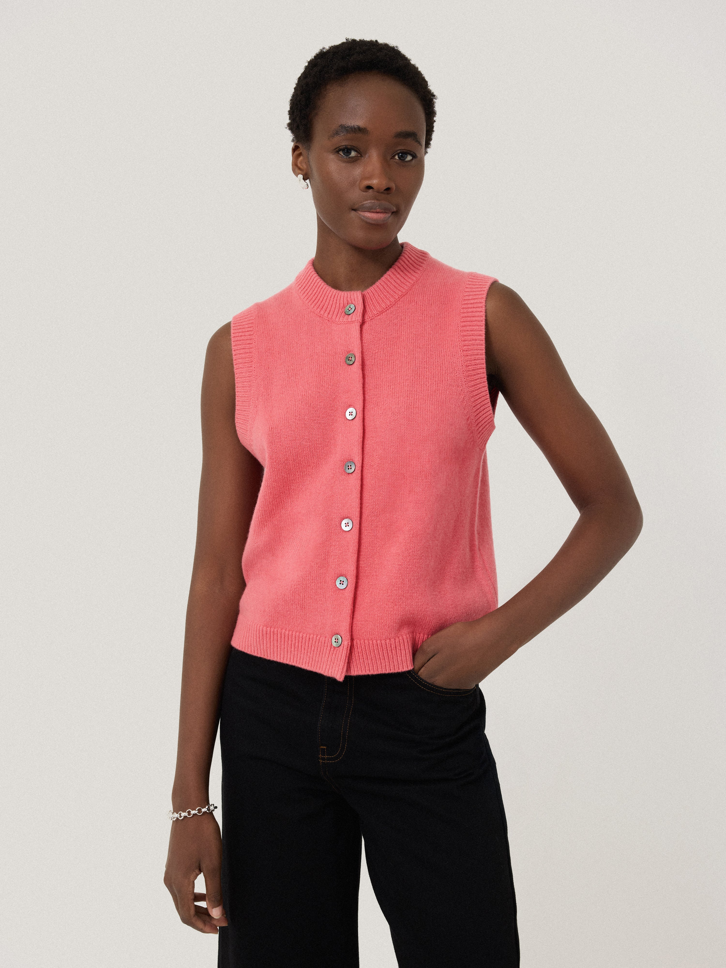 Wool Cashmere Blend Waistcoat | Pink – Jigsaw
