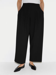 Modern Crepe Pleat Trouser | Black