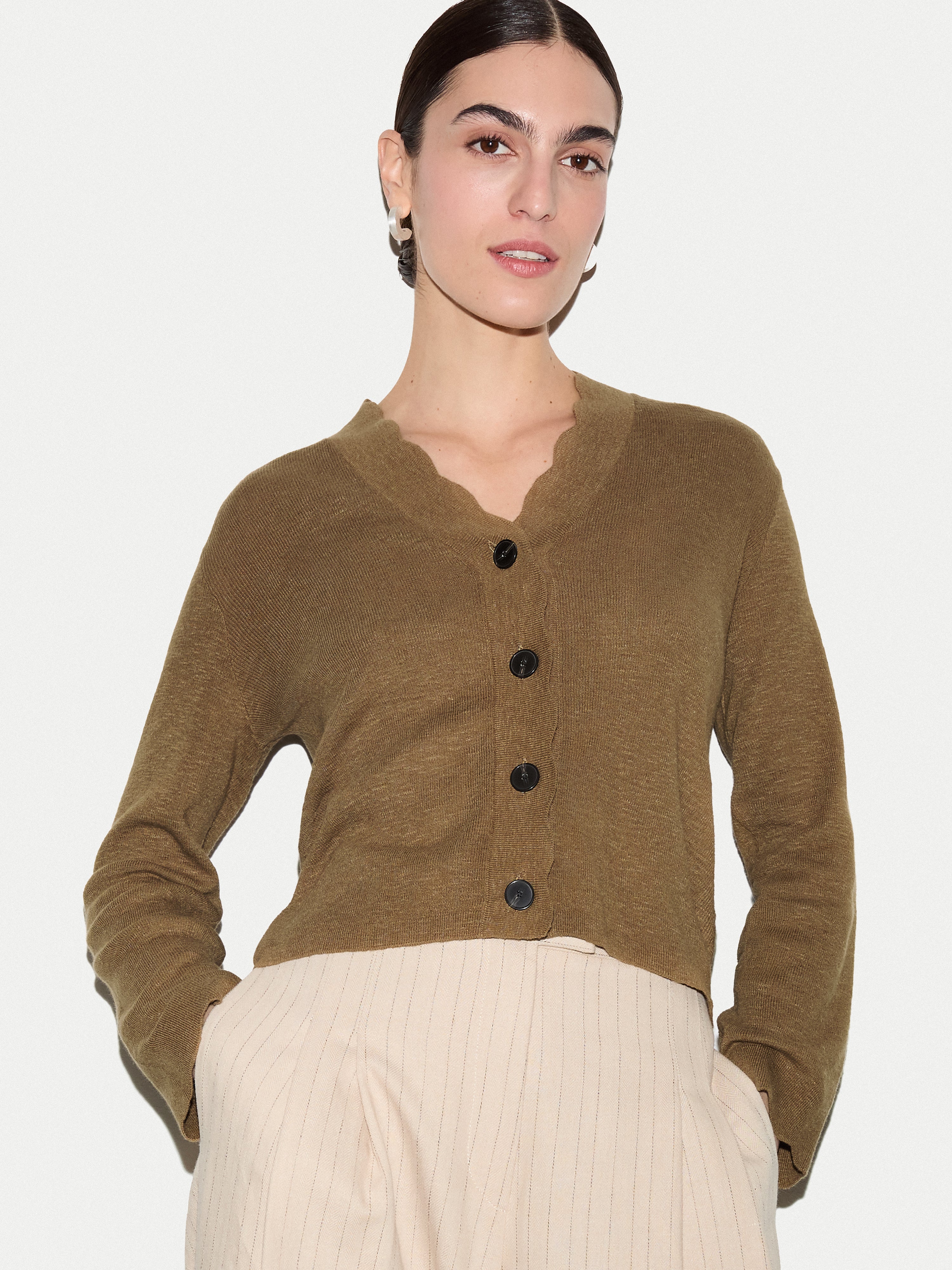 Linen Cotton Scallop Cardigan | Khaki – Jigsaw