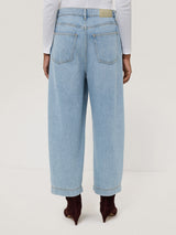 Kensington Barrel Leg Jean | Light Blue Wash