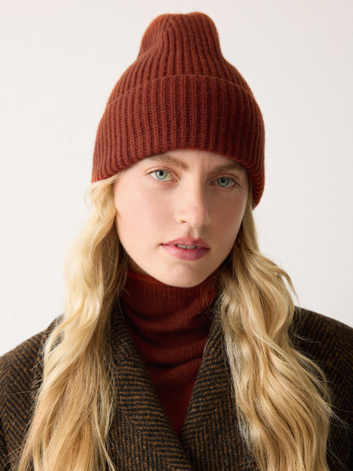 Wool Cashmere Blend Rib Beanie | Auburn