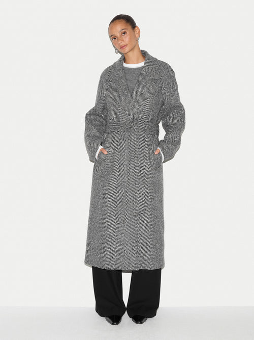 Herringbone Wool Belted Coat | Black