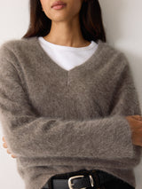 Halo Cashmere V Neck Jumper | Taupe