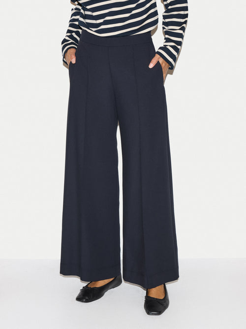 Modern Crepe Sailor Trouser | Navy