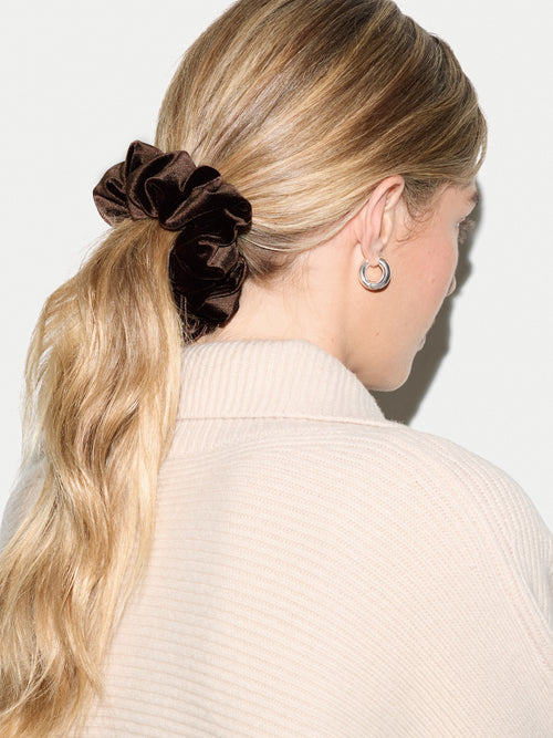 Velvet Scrunchie | Chocolate