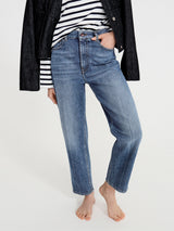 Carter Straight Leg Jean | Mid Blue