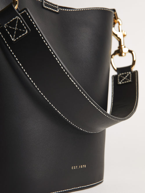Kenton Bucket Bag Veg Leather | Black