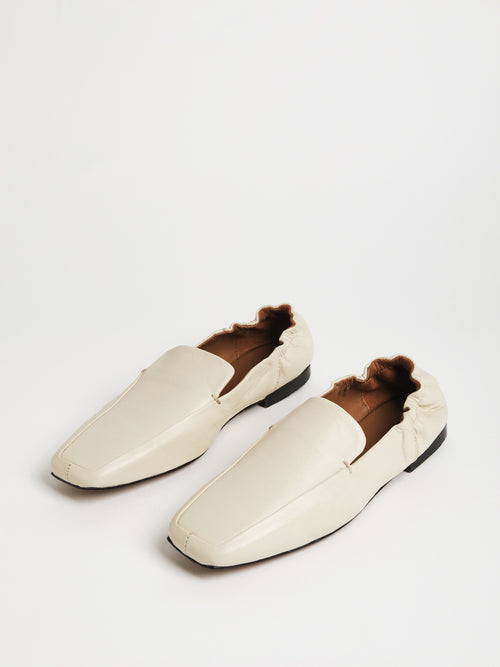 Chester Soft Leather Loafers | Cream