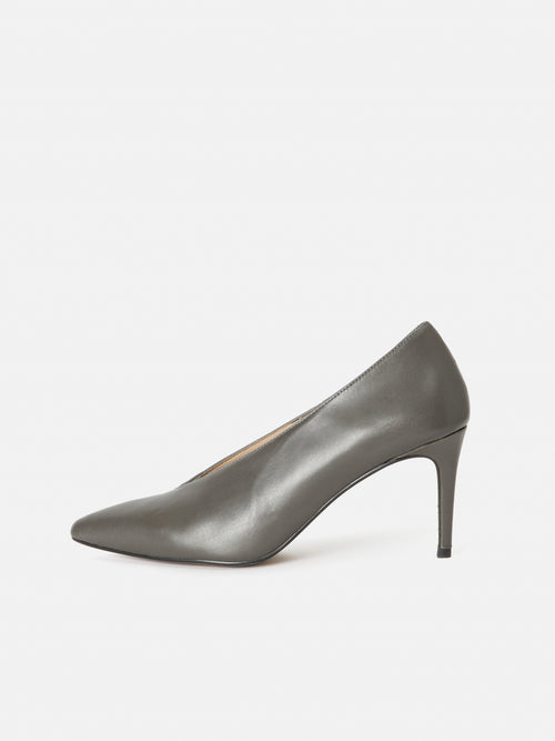 Reece Leather Court Shoe | Grey